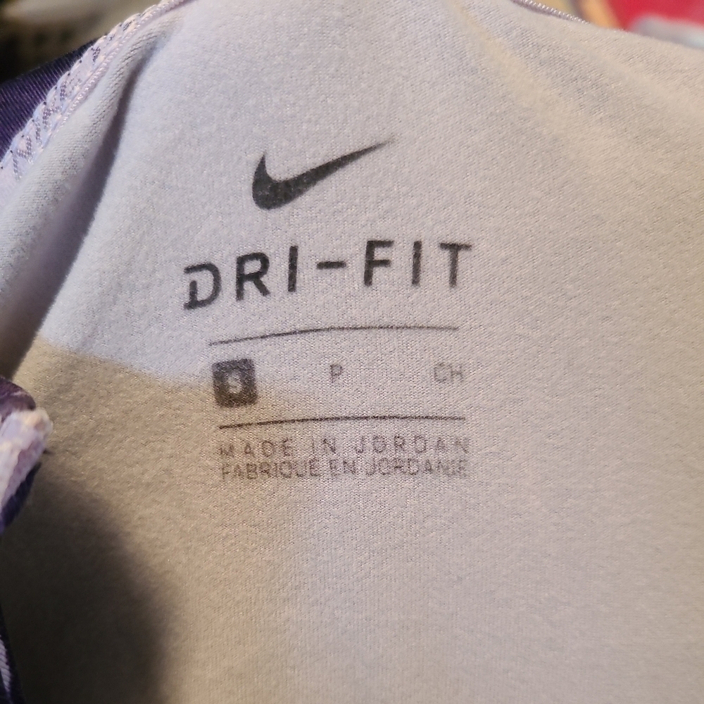 Nike Jacket Size Small Purple Pullover 1/4 Zip Dri Fit Casual Active - Picture 2 of 4